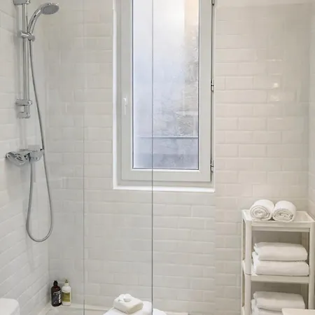 Beau F2 De 50 M2 Spacieux Style Loft Au Calme Avec Wifi