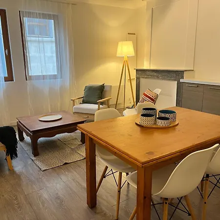 Beau F2 De 50 M2 Spacieux Style Loft Au Calme Avec Wifi